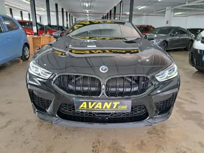 BMW M8 2022 · foto 3