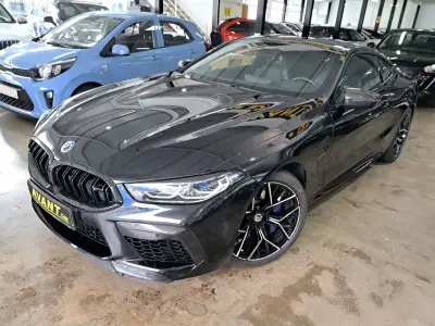 BMW M8 2022 · foto 2