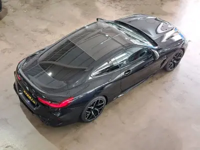 BMW M8 2022 · foto 9