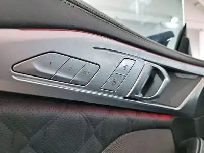 BMW M8 2022 · foto 16