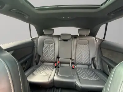 Audi Q8 2021 · foto 16