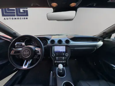 Ford Mustang 2020 · foto 17