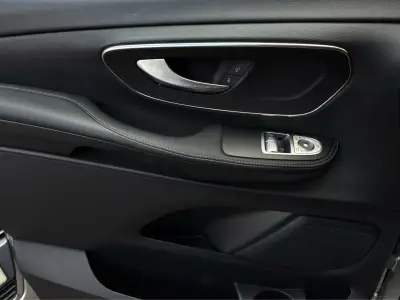 Mercedes-Benz Clase V 2024 · foto 13