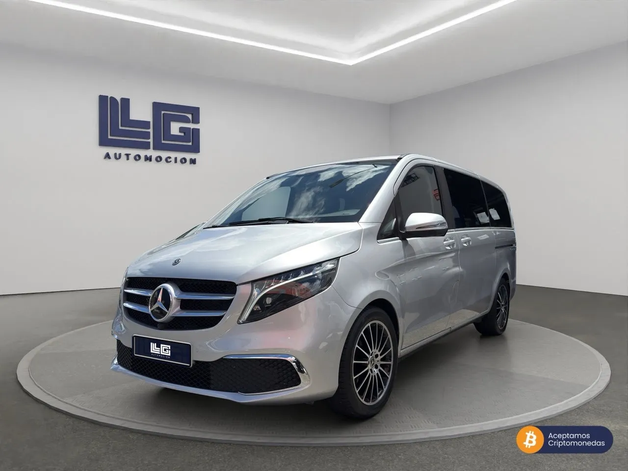 Mercedes-Benz Clase V 2024 en 3 islas · CEC