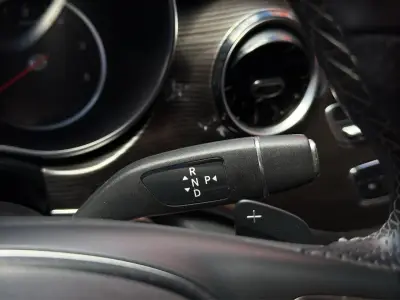 Mercedes-Benz Clase V 2024 · foto 9