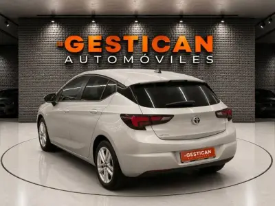 Opel Astra 2021 · foto 7