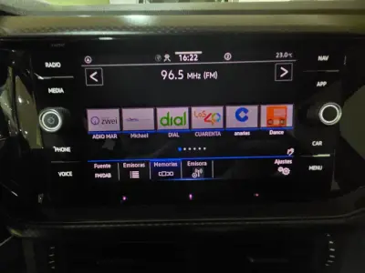 Volkswagen T-Cross 2023 · foto 8