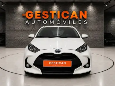 Toyota Yaris 2021 · foto 2
