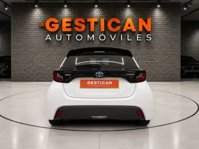 Toyota Yaris 2021 · foto 4