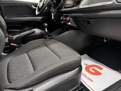 KIA Rio 2023 · foto 13