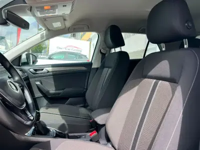 Volkswagen T-Roc 2022 · foto 8