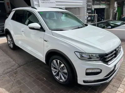 Volkswagen T-Roc 2022 · foto 2
