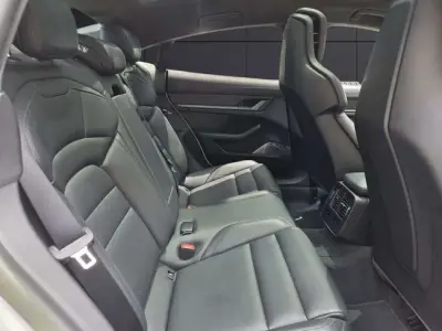 Porsche Taycan 2022 · foto 16