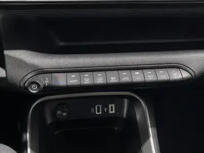 Jeep Avenger 2024 · foto 15
