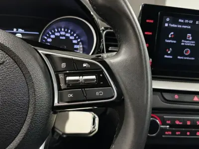 KIA Ceed 2023 · foto 10