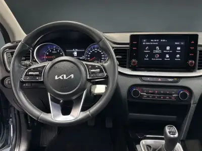 KIA Ceed 2023 · foto 9