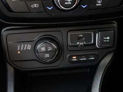 Jeep Renegade 2022 · foto 17