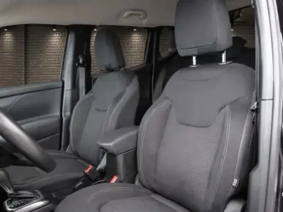 Jeep Renegade 2022 · foto 9
