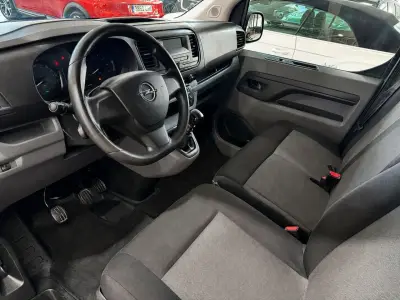 Opel Vivaro 2022 · foto 9