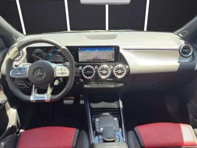 Mercedes-Benz GLA AMG 2023 · foto 10