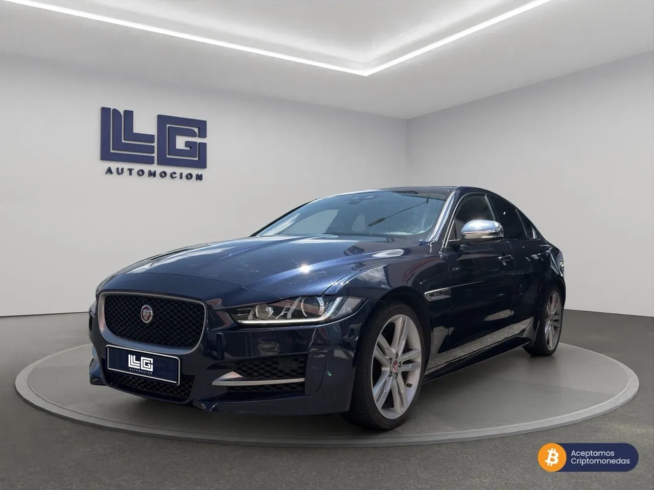 Jaguar XE 2018 en 3 islas · CEC