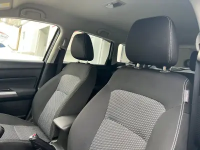Suzuki Vitara 2021 · foto 8