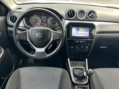 Suzuki Vitara 2021 · foto 10