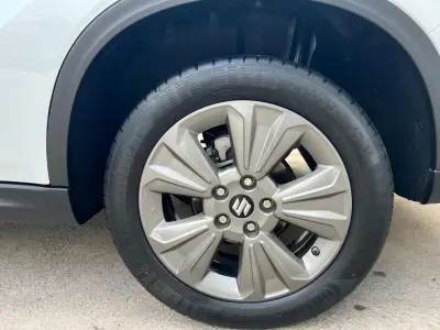 Suzuki Vitara 2021 · foto 13