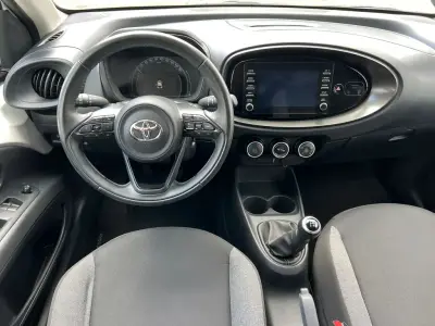Toyota Aygo X 2023 · foto 9