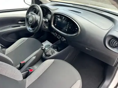 Toyota Aygo X 2023 · foto 11