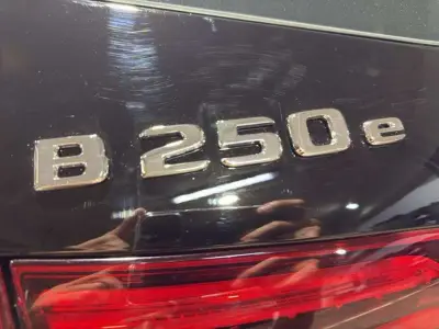 Mercedes-Benz Clase B 2022 · foto 8