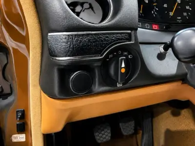 Mercedes-Benz 300 1983 · foto 18