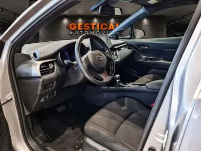 Toyota C-HR 2020 · foto 7