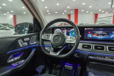 Mercedes-Benz GLE 2021 · foto 7