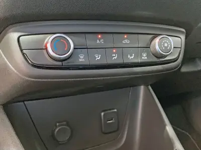 Opel Crossland X 2019 · foto 18