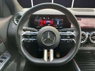 Mercedes-Benz GLA 2024 · foto 10