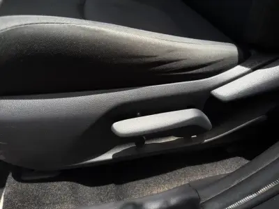 Toyota RAV4 2021 · foto 18