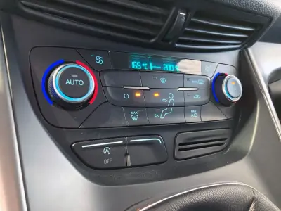 Ford Kuga 2019 · foto 20