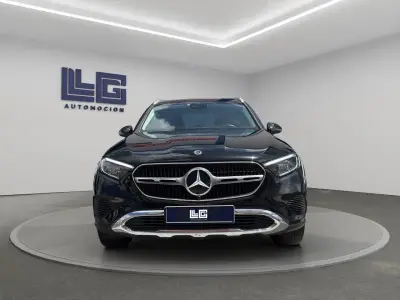 Mercedes-Benz GLC 2022 · foto 2