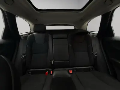 Volvo XC60 2020 · foto 13