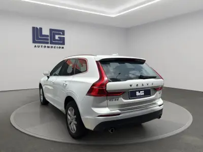 Volvo XC60 2020 · foto 9