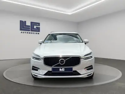 Volvo XC60 2020 · foto 2