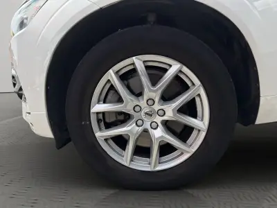 Volvo XC60 2020 · foto 8