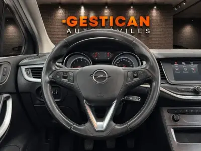 Opel Astra 2022 · foto 11