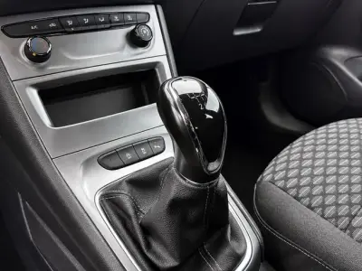 Opel Astra 2022 · foto 16