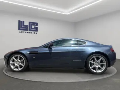 Aston Martin V8 Vantage 2007 · foto 8