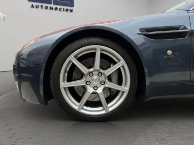Aston Martin V8 Vantage 2007 · foto 9