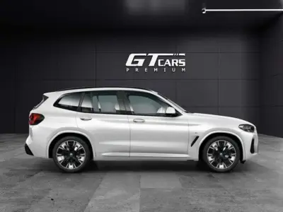 BMW iX3 2022 · foto 2