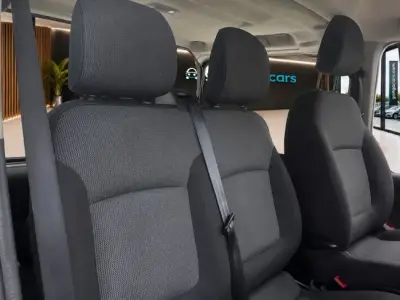 Renault Trafic 2023 · foto 12