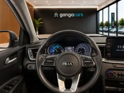 KIA Xceed 2021 · foto 6
